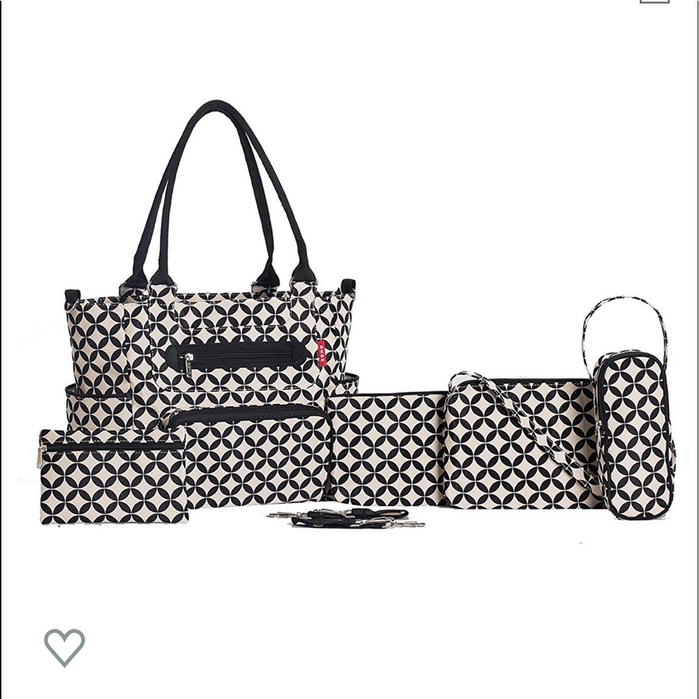 Soho Collections Tote/ Diaper Bag / Travel bag NWT - Picture 2 of 9